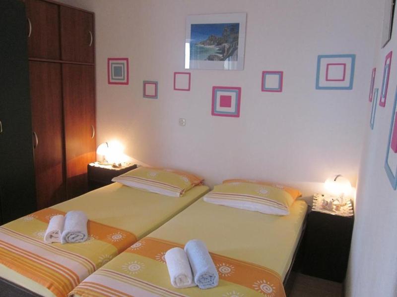 Apartment in Hvar town with sea view terrace air conditioning W-LAN (3666-2) - image 45