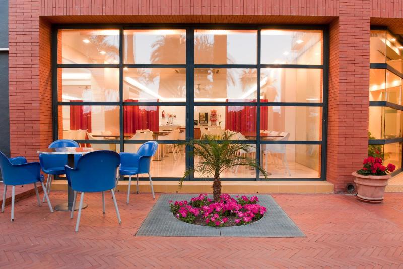 Hotel El Palmeral - image 18