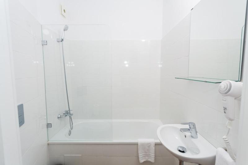 Hostal Argo - image 3