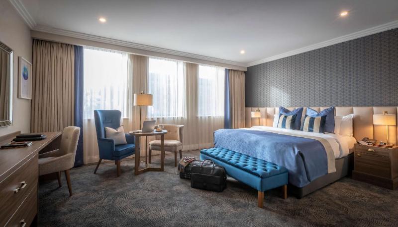 Suite with Kitchenette image 2