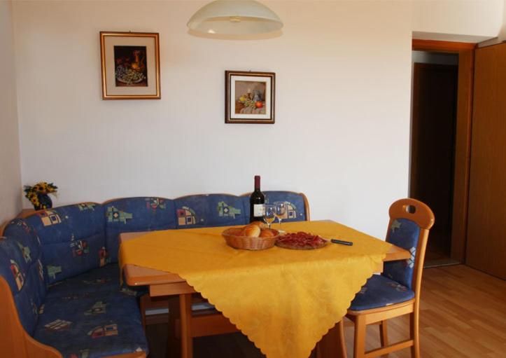 Apartment with Balcony image 3