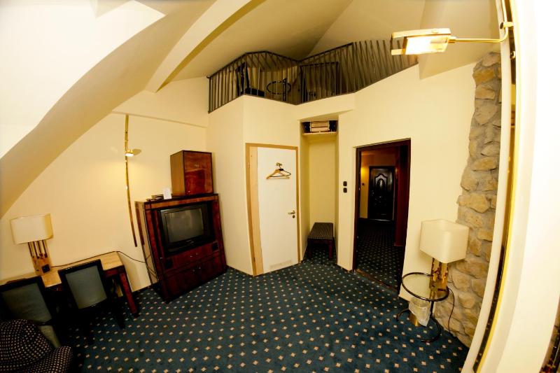 Triple Room image 4