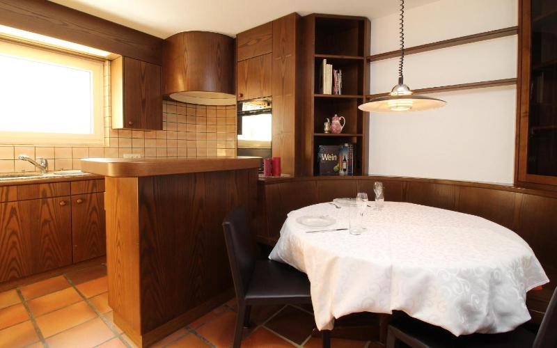 Apartment with Mountain View image 2