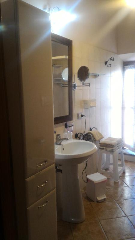 Deluxe Double or Twin Room image 3