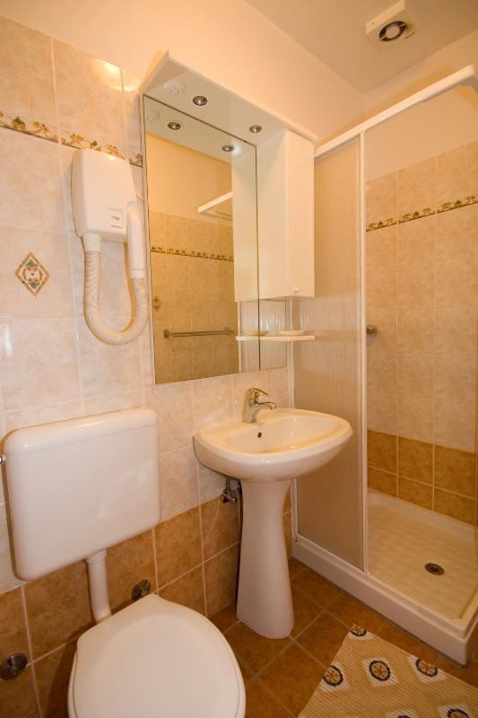 Apartment (2 Adults) image 3