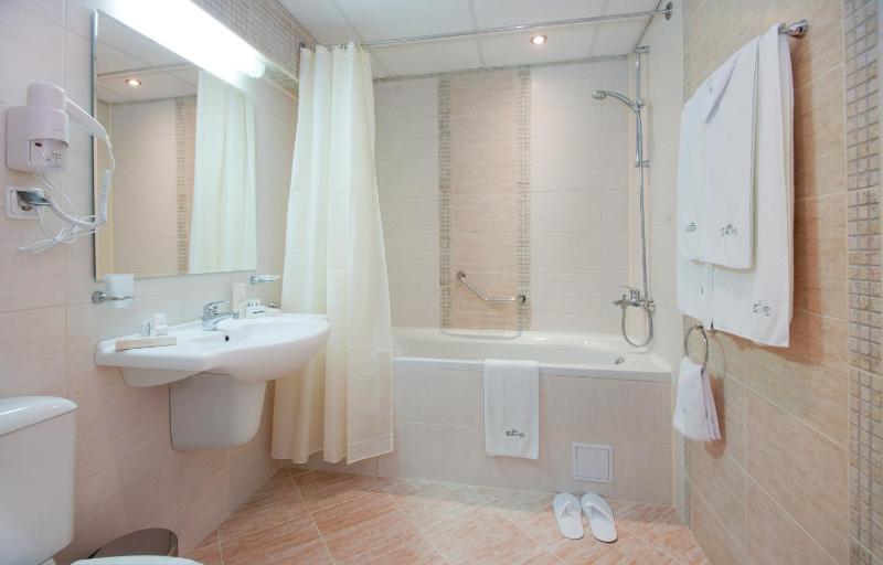 Karlovo Hotel - image 9
