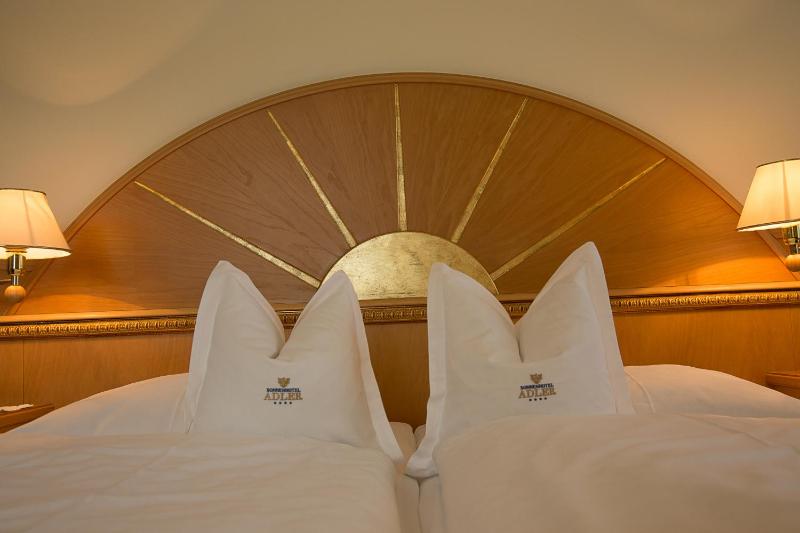 Double Room image 3