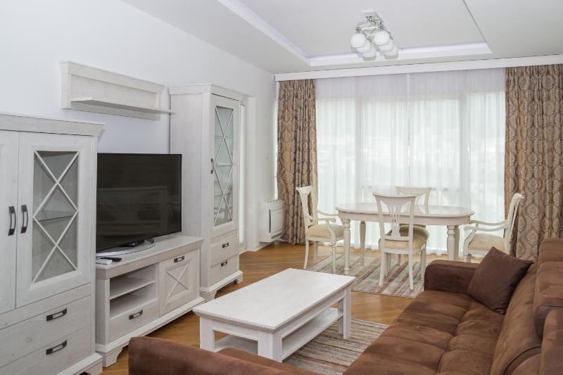 Deluxe Apartment image 1