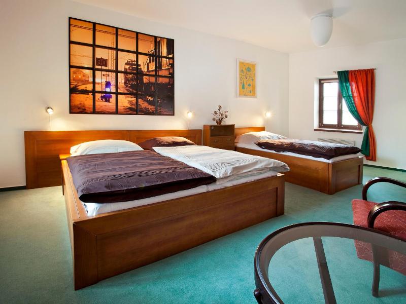 Triple Room image 3
