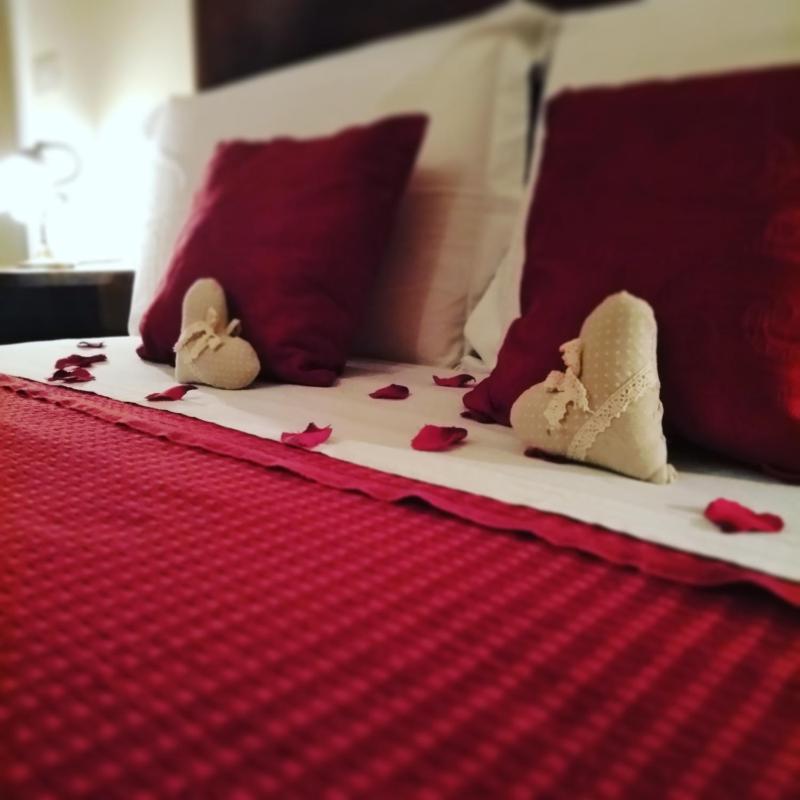 Basic Double Room with Private Bathroom image 3