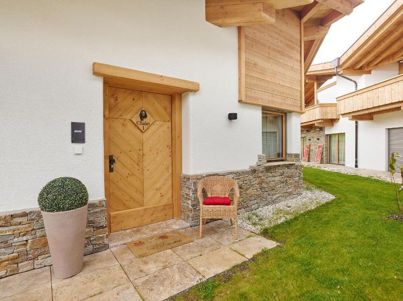 Chalet 1 image 2