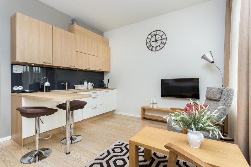 Angleterre Apartments - image 11