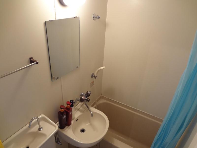 Guest House Zwell Hakata Yakuin305 - image 15