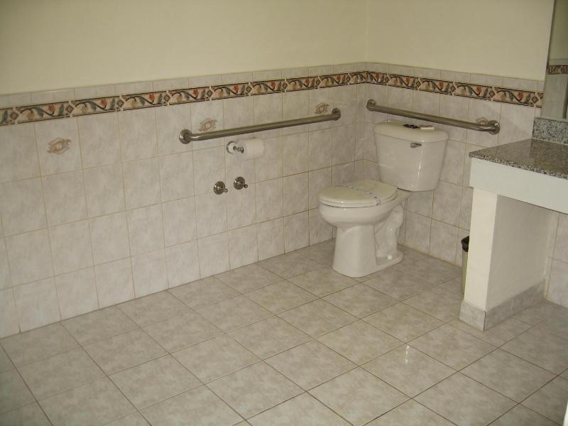 Single Room - Disability Access image 1