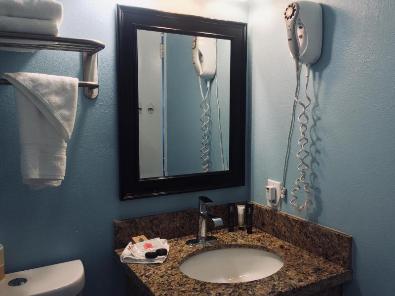 Two-Bedroom Suite image 4