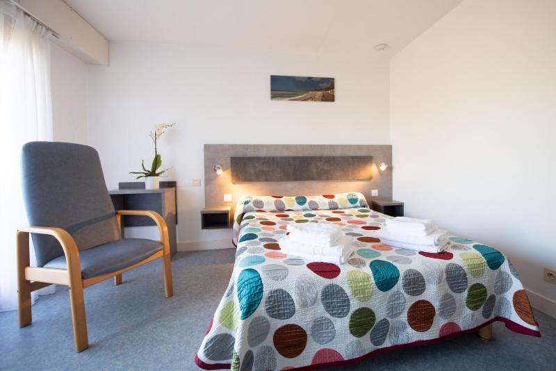 Double Room image 4