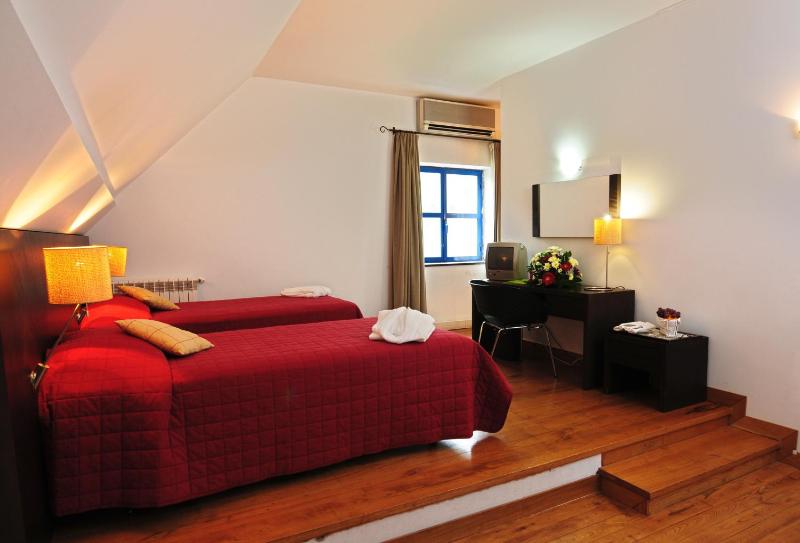 Superior Double Room with Mountain View image 4