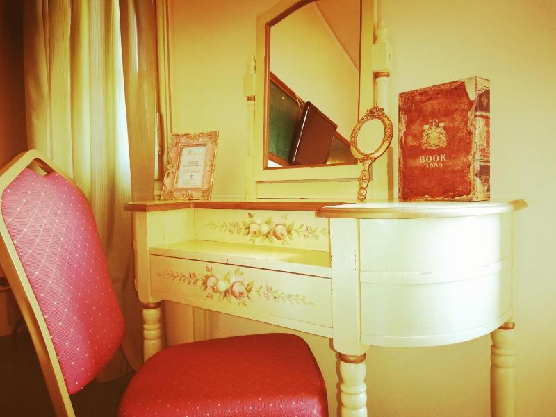 Standard Double Room image 1