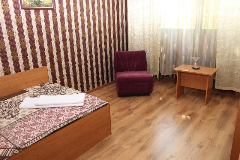 Standard Single Room image 2