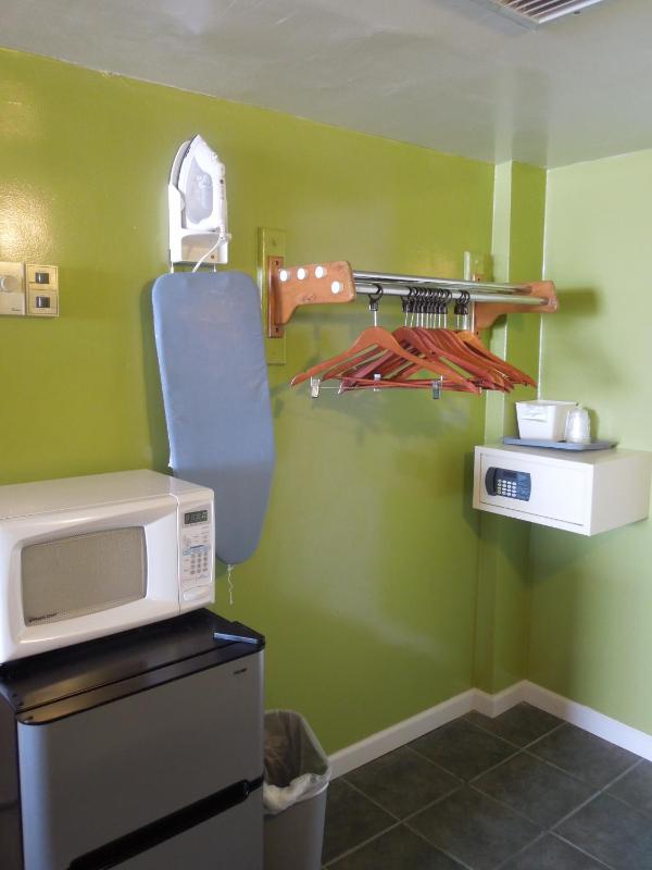 Seahawk Motel - image 6