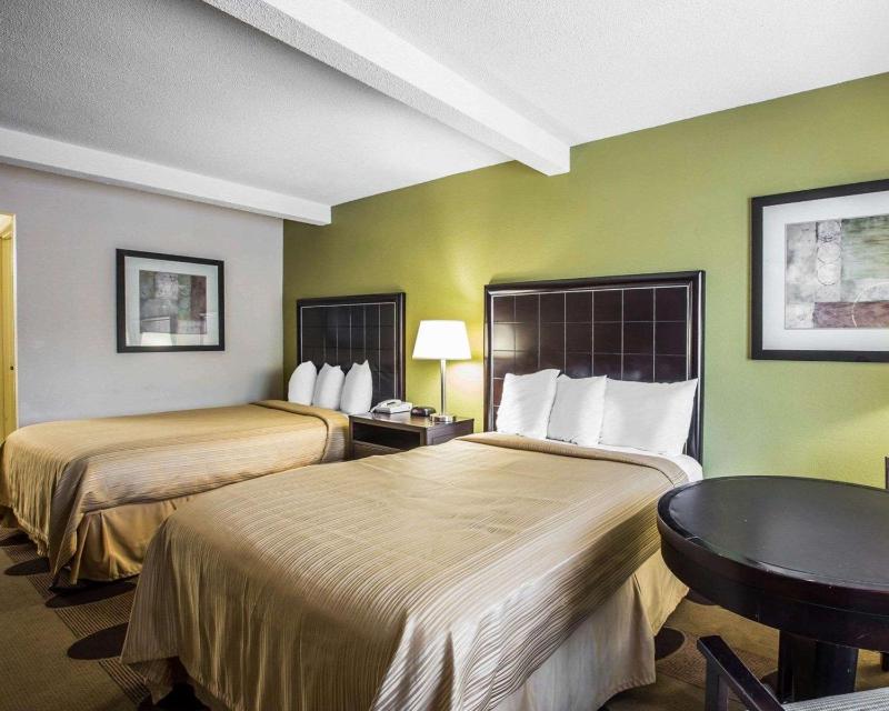 Double Room with Two Double Beds - Non-Smoking image 2