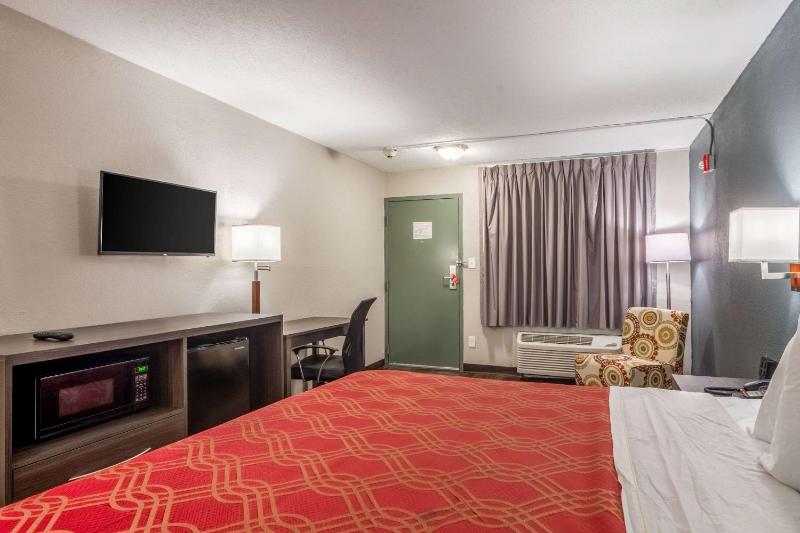 King Room - Non-Smoking image 4
