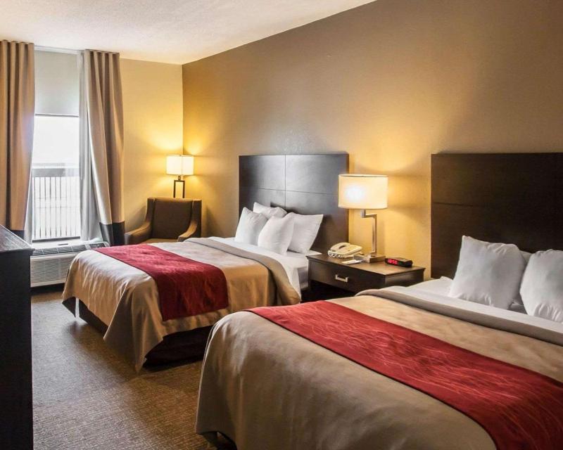 Double Room with Two Double Beds - Non-Smoking image 4