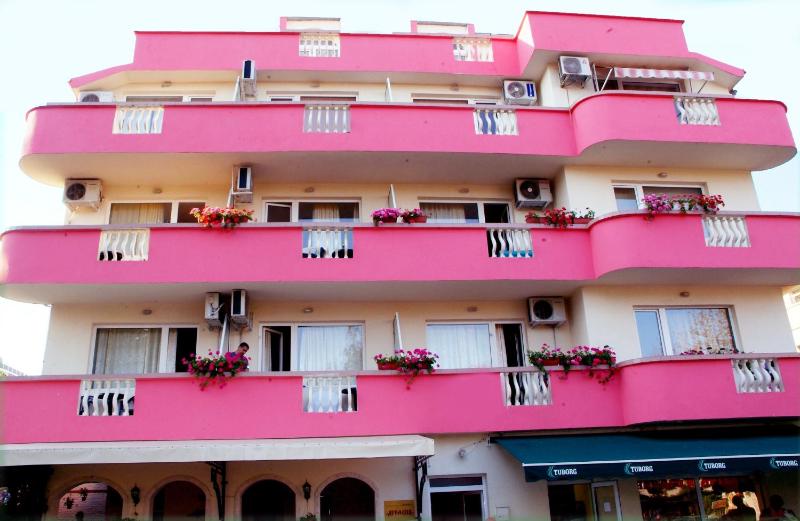 Triple Room with Balcony image 2