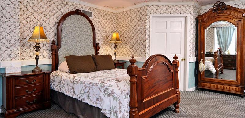 Deluxe Queen Room image 1