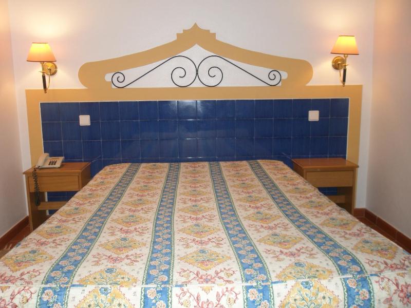 Double Room image 3