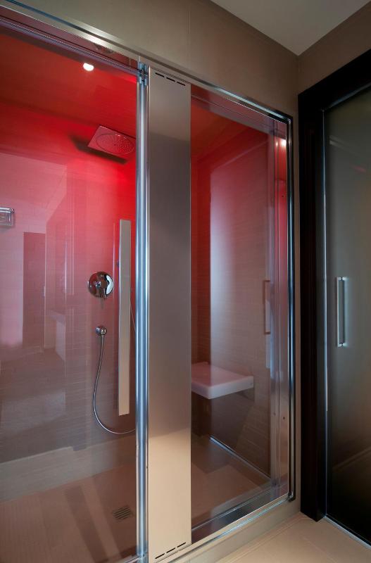 Junior Suite image 2