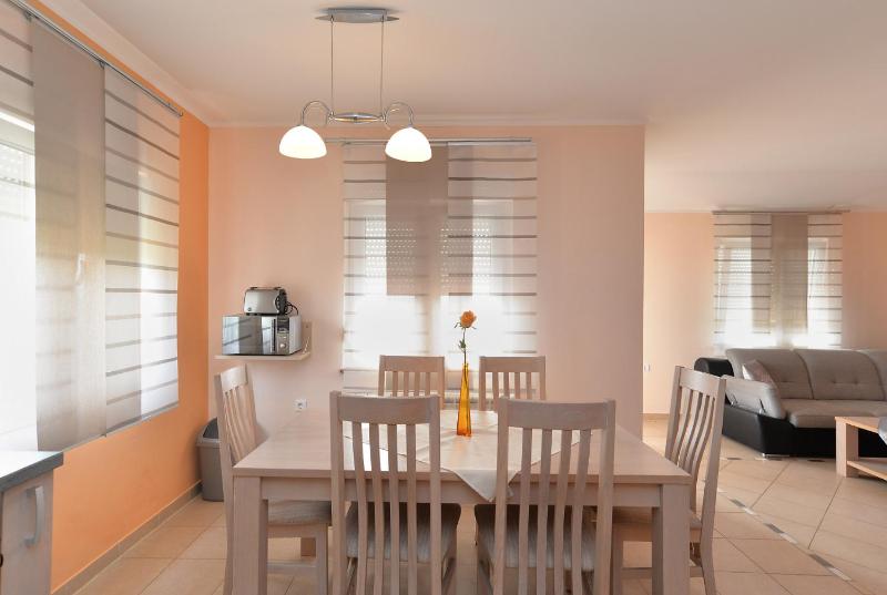 Apartment Anto 1772 - image 33