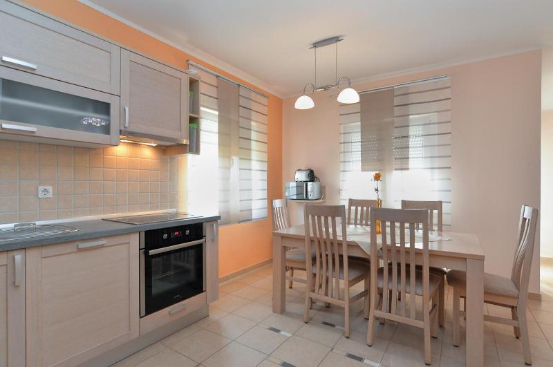 Apartment Anto 1772 - image 29