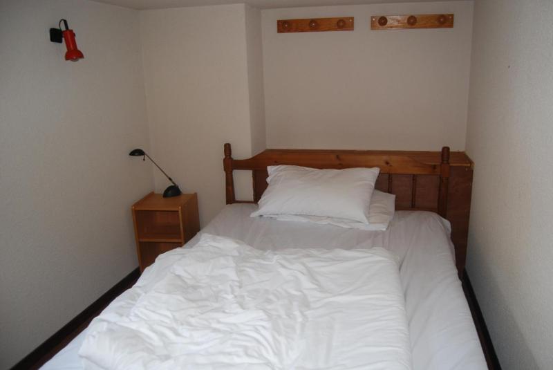 One-Bedroom Apartment image 2