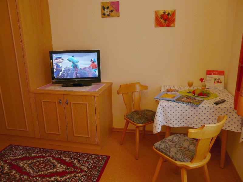 Single Room image 3