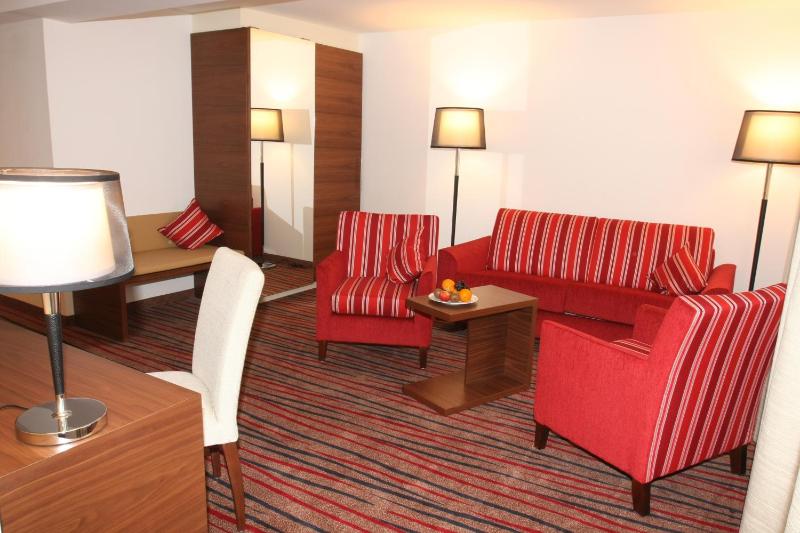 Comfort Triple Room image 2