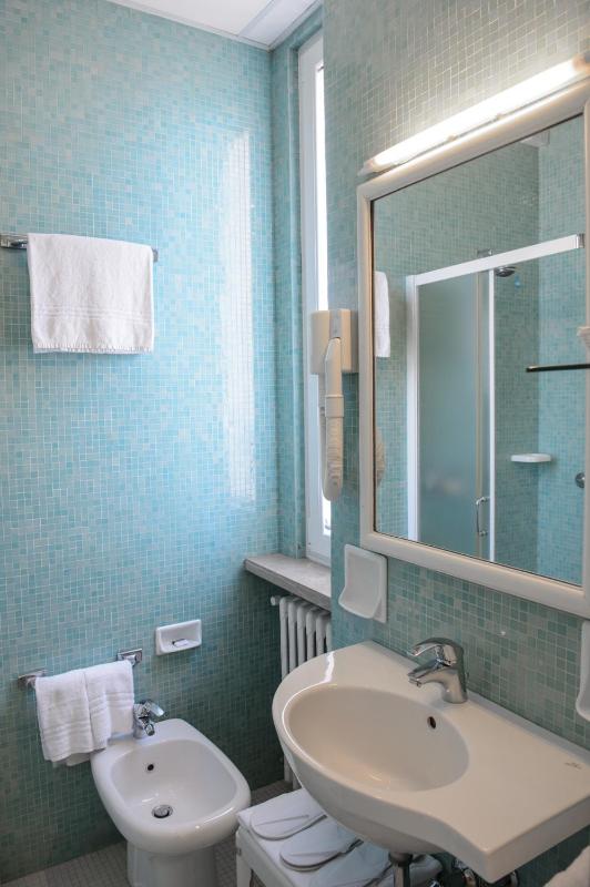 Triple Room image 3