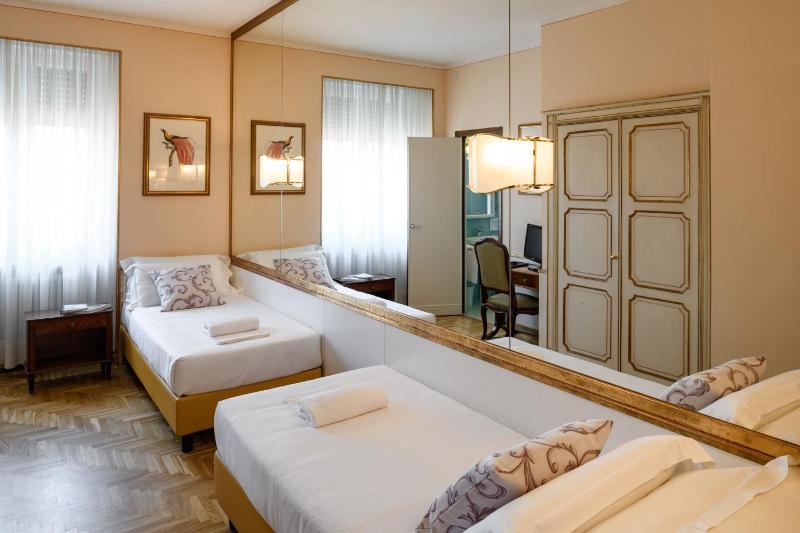 Triple Room image 3