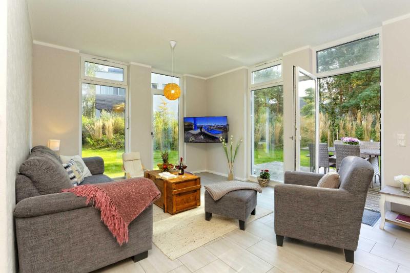 Two-Bedroom Apartment with Terrace image 1