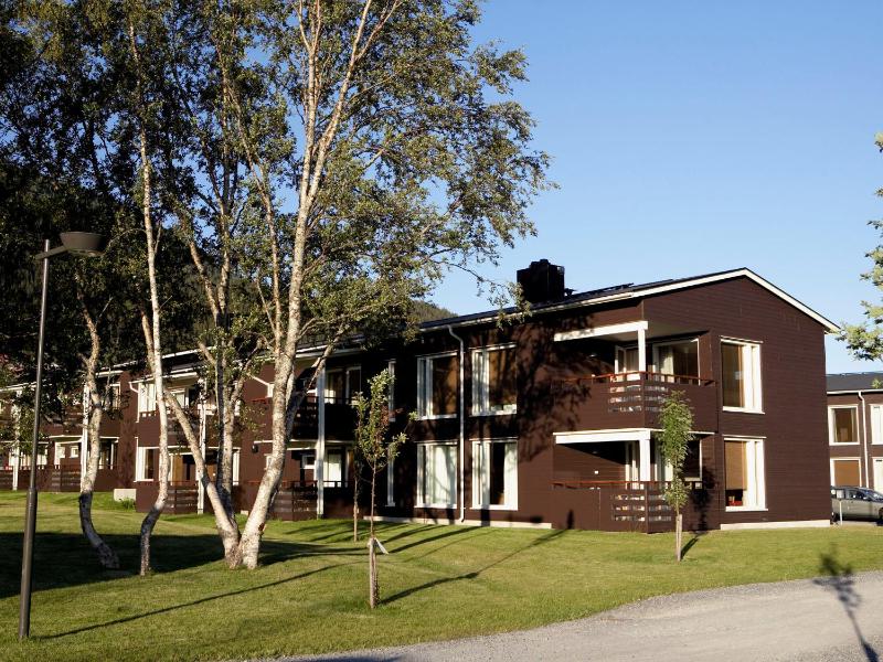 Three-Bedroom Apartment (7 Adults) image 2