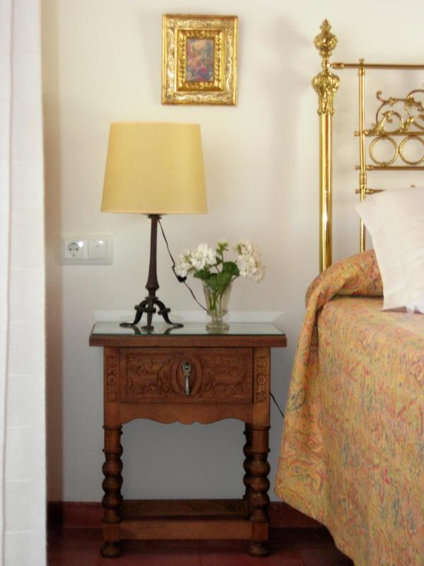 Classic Double or Twin Room image 4
