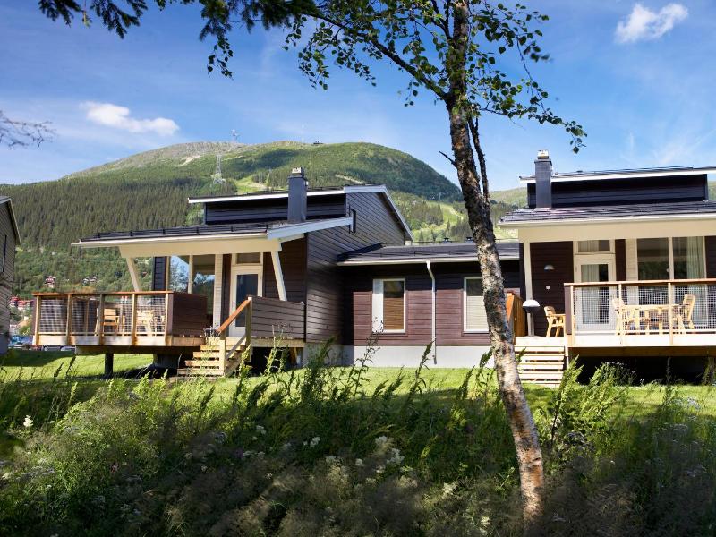 Two-Bedroom House with Lake View (7 Adults) image 3