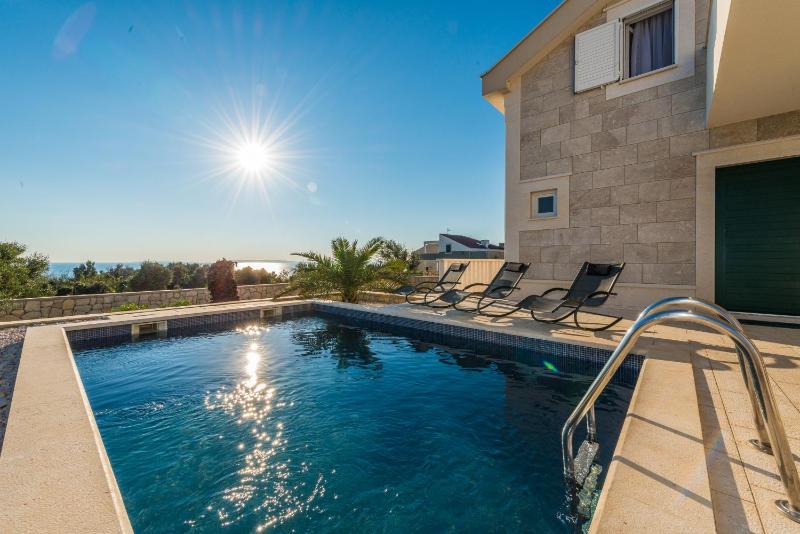 Villa Stani luxury villa with a pool - image 34