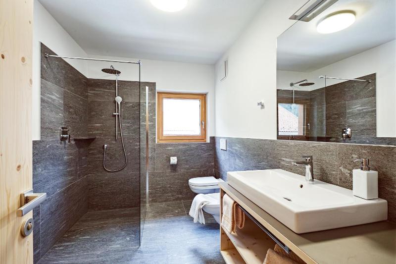 Double or Twin Room image 2