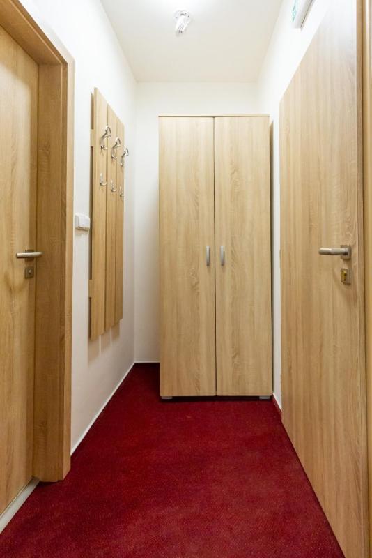 Double Room image 3