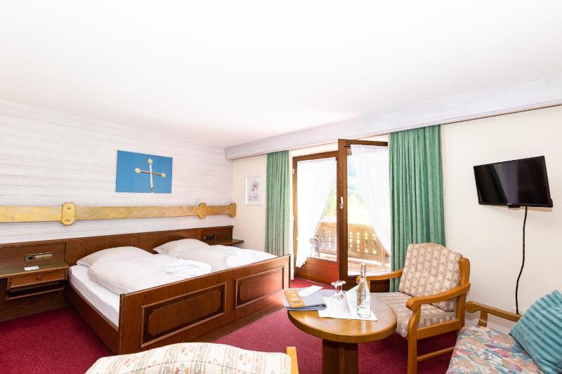 Standard Double Room image 4