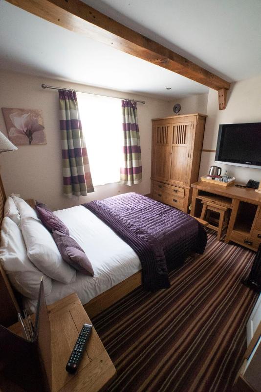 Double Room with Private Bathroom image 2