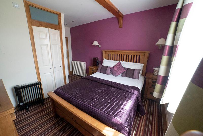 Double Room with Private Bathroom image 4