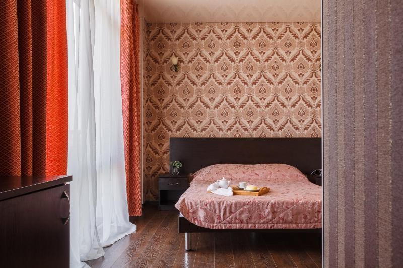 Standard Double or Twin Room with Balcony image 2