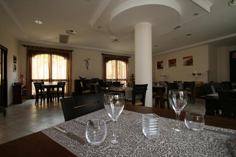 Zingaro Hotel - image 11